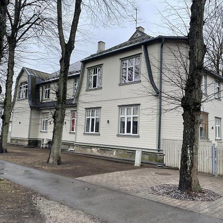 Harbour Apartment Pärnu Exteriör bild
